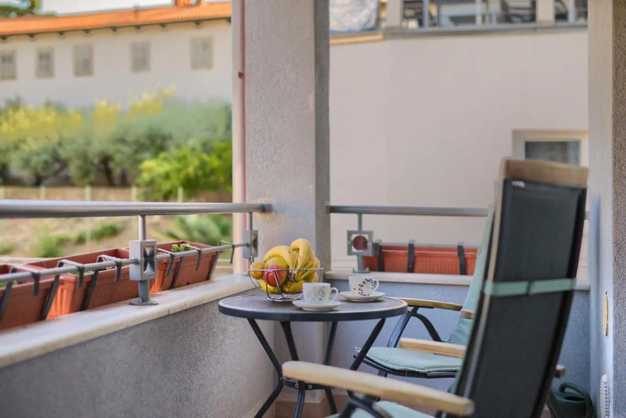 Apartment Luna Holiday Pula